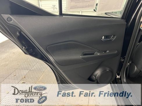 Used 2024 Nissan Kicks SV image 27