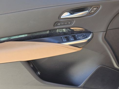 Used 2024 Cadillac XT4 Sport image 25