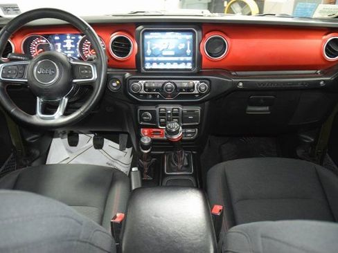 Used 2021 Jeep Wrangler Unlimited Rubicon AWD/4WD image 30