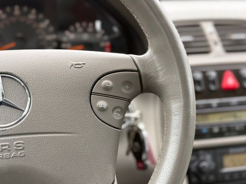 Used 2001 Mercedes-Benz CLK 430 Coupe image 25