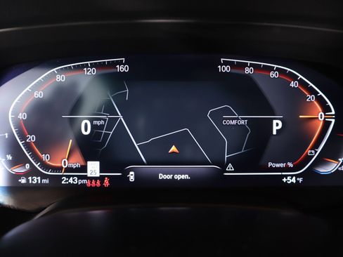 Used 2022 BMW X5 xDrive40i w/ M Sport Package image 4