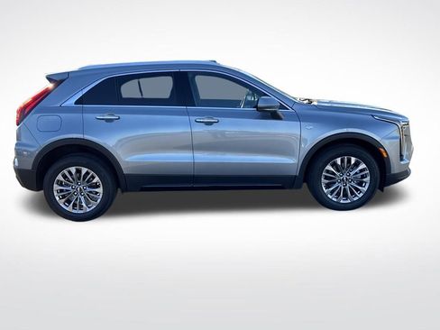 Used 2024 Cadillac XT4 Premium Luxury image 7