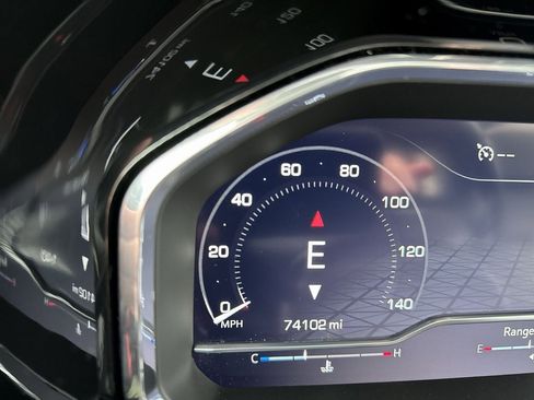 Used 2022 GMC Sierra 1500 SLT w/ SLT Premium Plus Package image 9