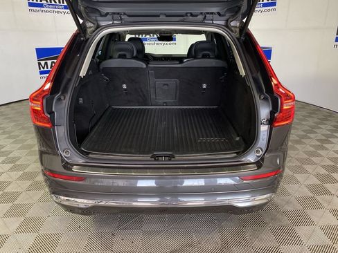 Used 2023 Volvo XC60 B5 Ultimate w/ Climate Package AWD/4WD image 32
