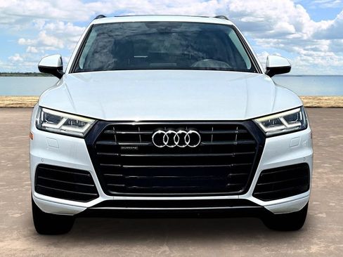 Used 2019 Audi Q5 2.0T Premium Plus w/ Premium Plus Package AWD/4WD image 2