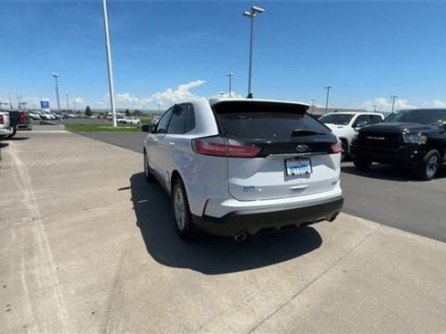 Used 2020 Ford Edge SE image 7