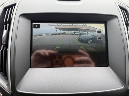 Used 2018 Ford Edge SEL w/ Equipment Group 201A image 18