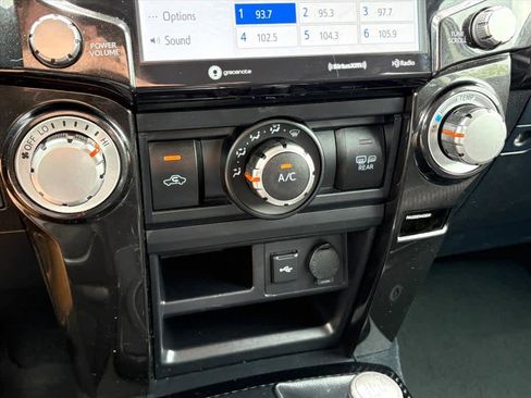 Used 2022 Toyota 4Runner TRD Off-Road AWD/4WD image 15