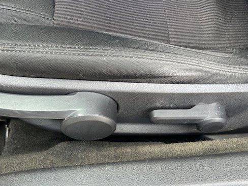 Used 2013 Ford Mustang 2dr Cpe V6 image 31