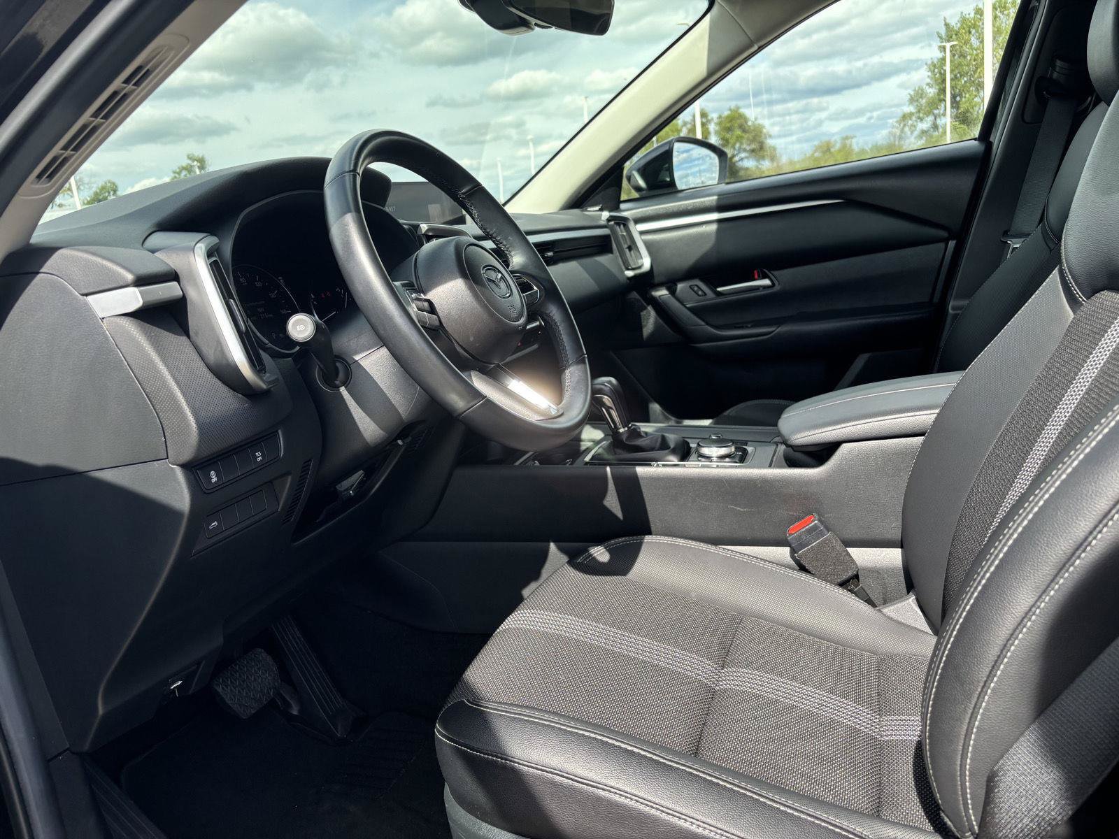 Used 2025 MAZDA CX-50 AWD 2.5 S w/ Premium Package image 16