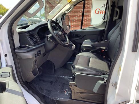 Used 2023 Ford Transit 250 Low Roof image 7