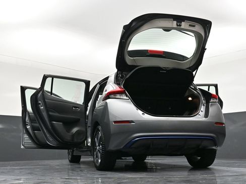 Used 2019 Nissan Leaf SV w/ SV Technology Package image 36