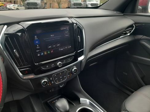 Used 2022 Chevrolet Traverse RS AWD/4WD image 20