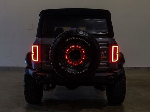 Used 2021 Ford Bronco Badlands image 9