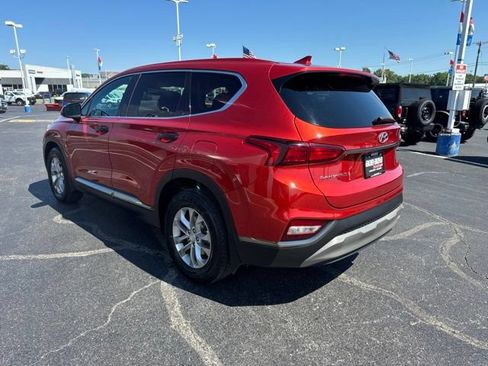 Used 2019 Hyundai Santa Fe SEL w/ Cargo Package FWD image 4