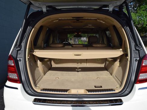 Used 2011 Mercedes-Benz GL 550 4MATIC image 62
