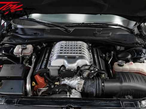 Used 2016 Dodge Challenger SRT Hellcat image 43