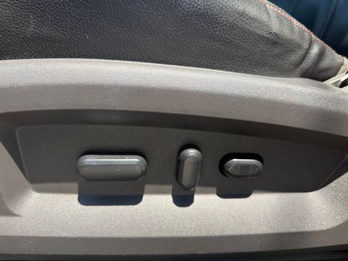 Used 2014 Ford Edge SEL w/ Equipment Group 205A FWD image 11