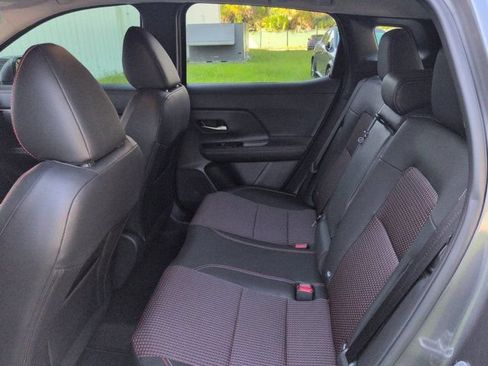 Used 2025 Nissan Kicks SR FWD image 13