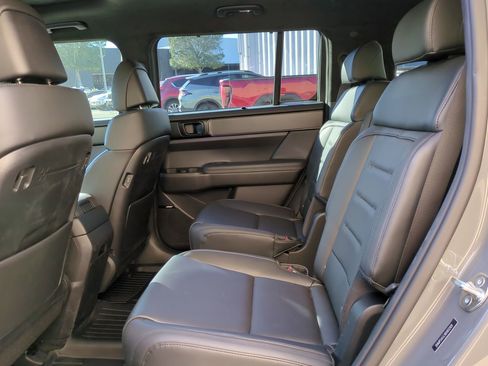 Used 2024 Hyundai Santa Fe Calligraphy image 13