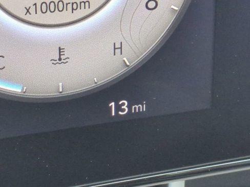 New 2026 Hyundai Elantra Limited image 35