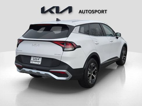 Certified 2023 Kia Sportage EX image 8