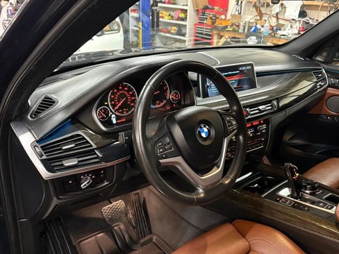 Used 2017 BMW X5 xDrive50i image 18