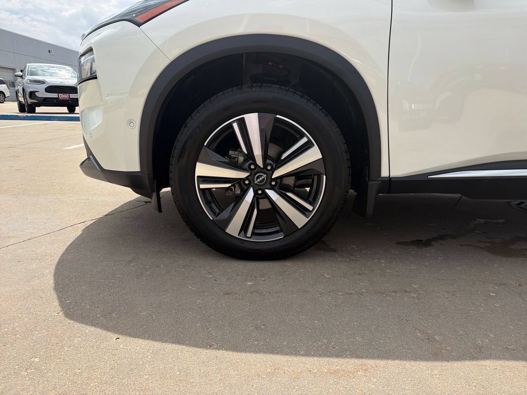 Used 2023 Nissan Rogue SL w/ SL Premium Package AWD/4WD image 29