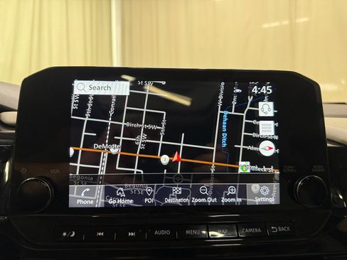 Used 2023 Nissan Pathfinder SL w/ SL Premium Package image 36