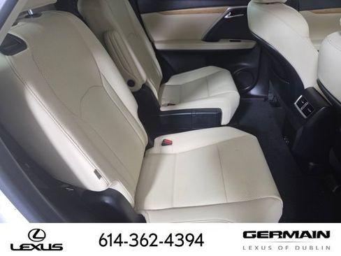 Certified 2022 Lexus RX 350L Premium w/ Premium Package AWD/4WD image 20