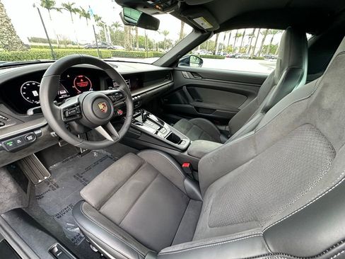 Used 2025 Porsche 911 Targa 4 GTS image 4