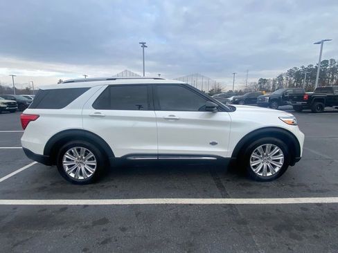 Certified 2021 Ford Explorer King Ranch image 8