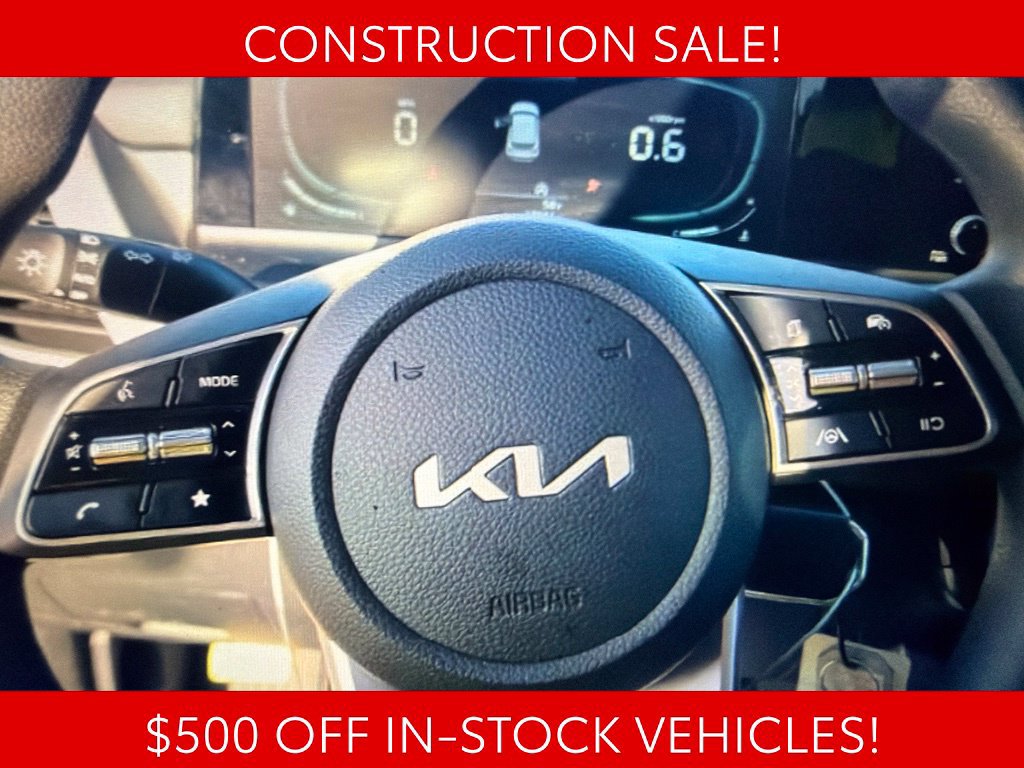 Used 2026 Kia Seltos LX FWD image 9