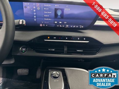 Certified 2025 Buick Enclave Preferred image 6