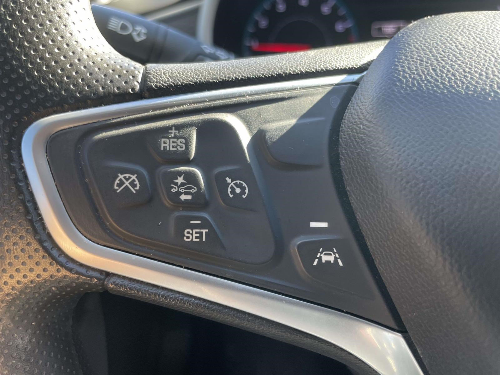 Used 2023 Chevrolet Malibu LT FWD image 20