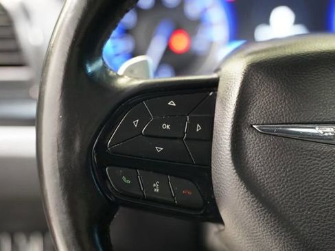 Used 2022 Chrysler 300 S w/ Comfort Group RWD image 17