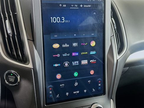 Used 2024 Ford Edge SEL image 21