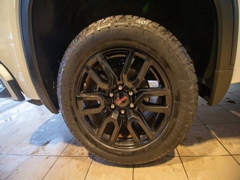 Certified 2019 GMC Sierra 1500 Elevation w/ Elevation Value Package image 26