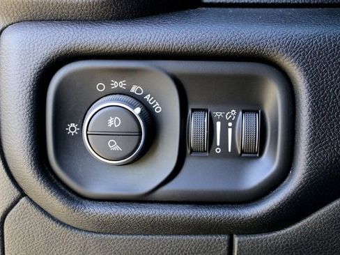 Used 2022 RAM 1500 Laramie image 20