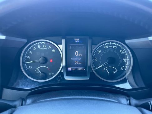 Used 2016 Toyota Tacoma SR5 w/ SR5 Appearance Package (SN) RWD image 23