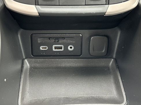 Used 2024 GMC Terrain Denali w/ Black Diamond Edition AWD/4WD image 30