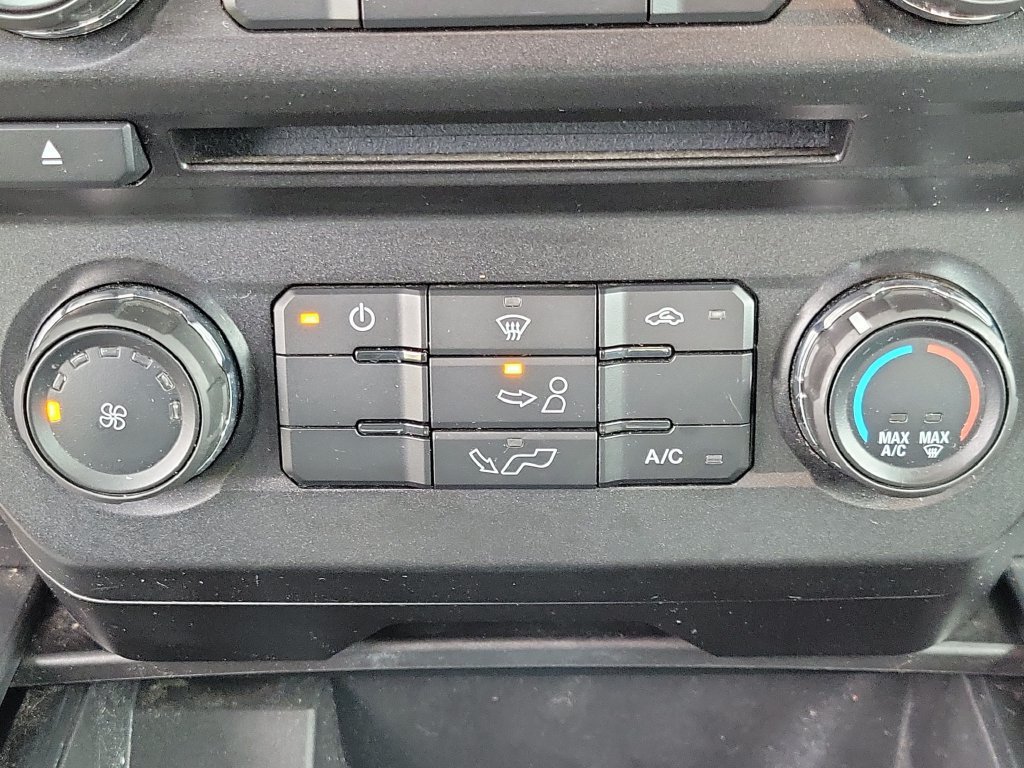 Used 2017 Ford F150 XLT AWD/4WD image 28
