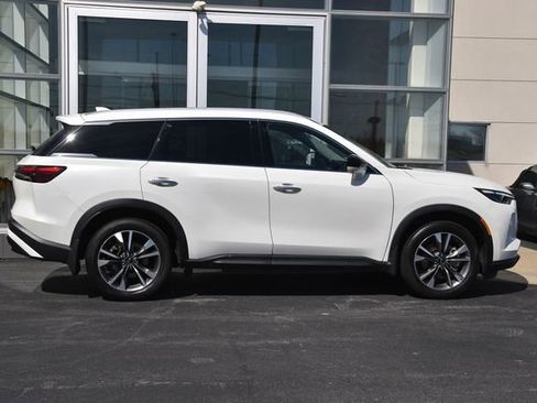 Used 2025 INFINITI QX60 Luxe AWD/4WD image 7