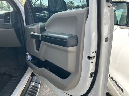 Used 2020 Ford F250 XLT w/ XLT Premium Package AWD/4WD image 11