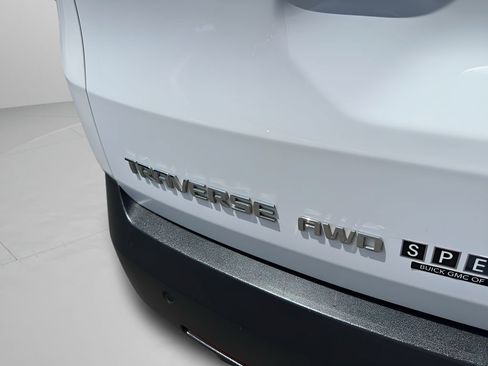 Used 2019 Chevrolet Traverse LT AWD/4WD image 10