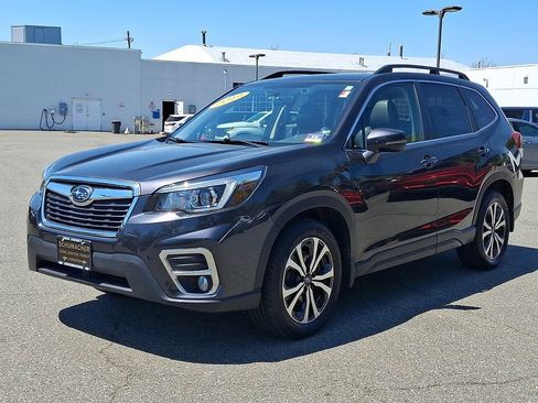 Used 2019 Subaru Forester Limited AWD/4WD image 3