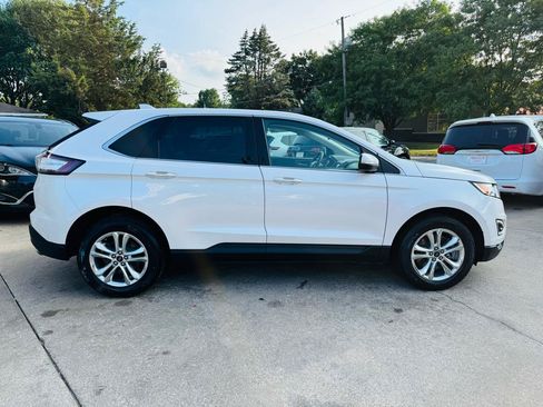 Used 2018 Ford Edge Titanium w/ Cold Weather Package AWD/4WD image 2