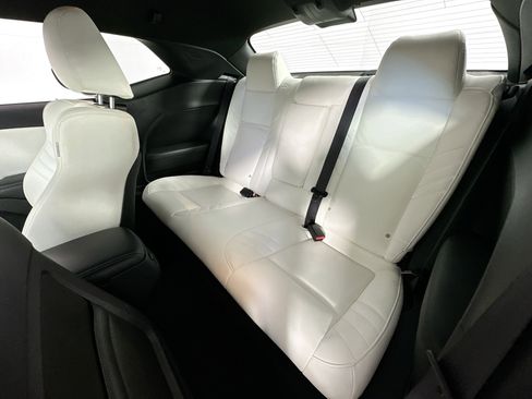 Used 2022 Dodge Challenger GT w/ Driver Convenience Group image 22