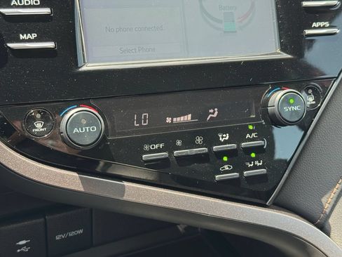 Certified 2019 Toyota Camry LE FWD image 23