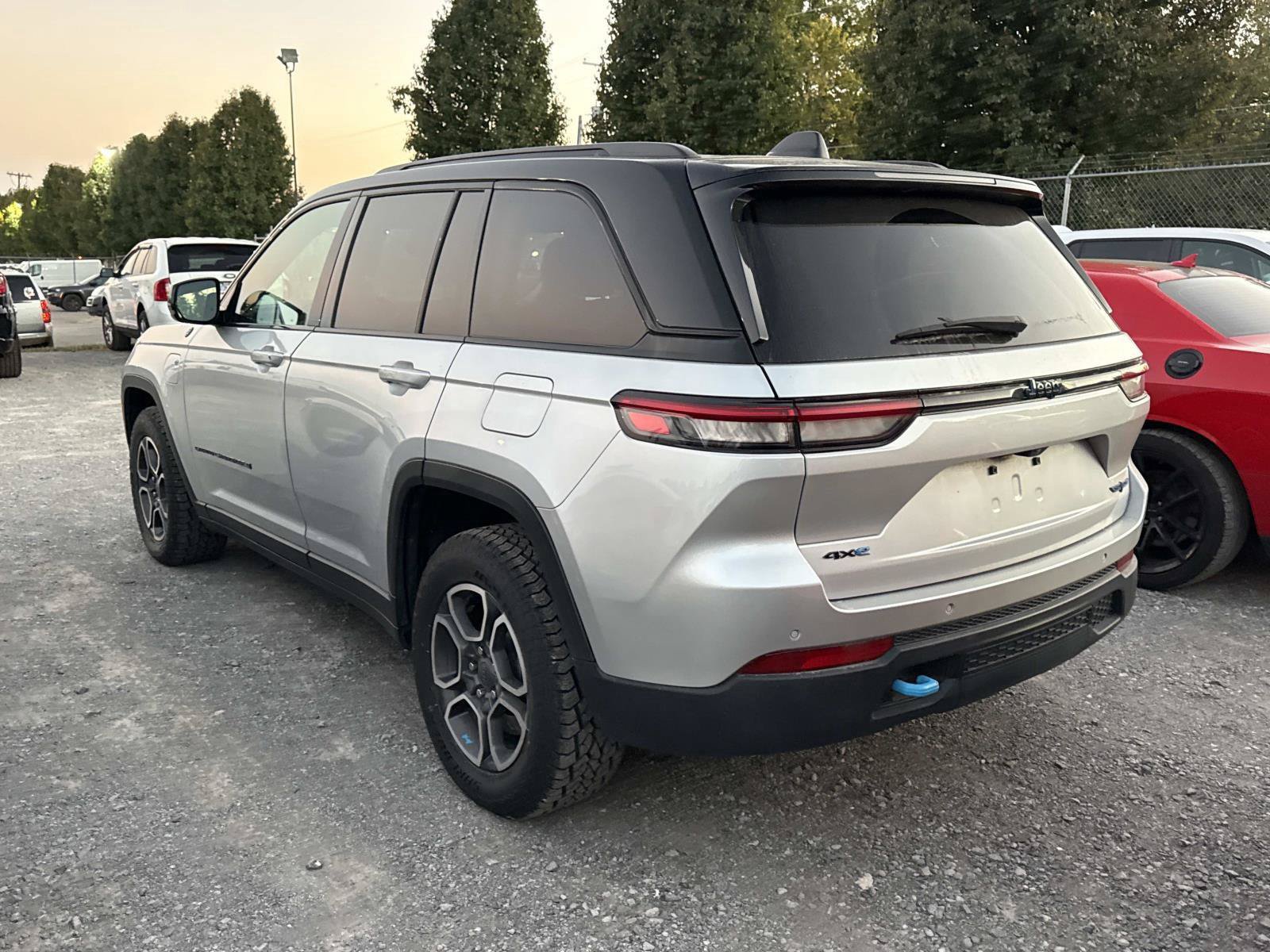 Used 2024 Jeep Grand Cherokee Trailhawk AWD/4WD image 5